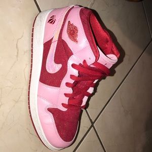 Air Jordan 1 mid premium “valentines day”